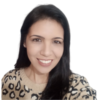 Foto da Professora Carolina Fernandes Vaz