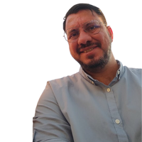 Foto do Professor Maximiano Eduardo